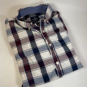 American Eagle Plaid Button down Shirt